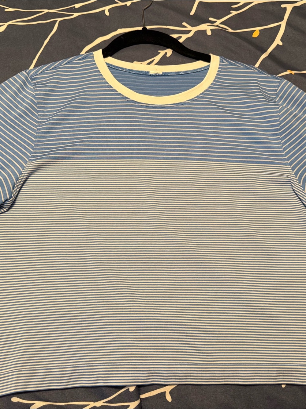 Lululemon Swiftly Short Sleeve Short, Large, Blue & Cream Stripes